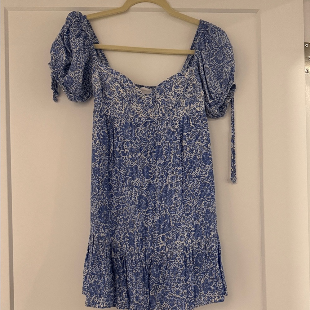 Chic Blue Floral Mini Dress with Puff Sleeves
